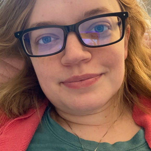 Meet your Posher, Amy - Picture 1 of 1